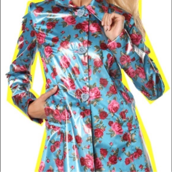 Betsy Johnson Vintage Floral Lined Raincoat Size Large - Picture 1 of 8